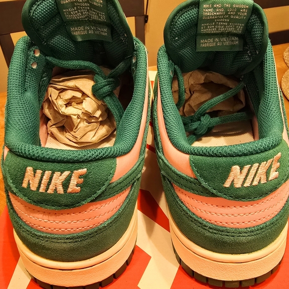 NIKE DUNK LOW RETRO SE - Picture 6 of 7